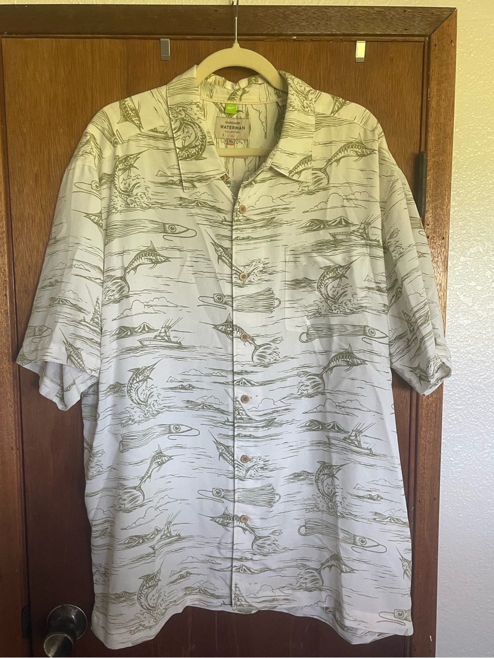 Quicksilver Men’s Buttondown